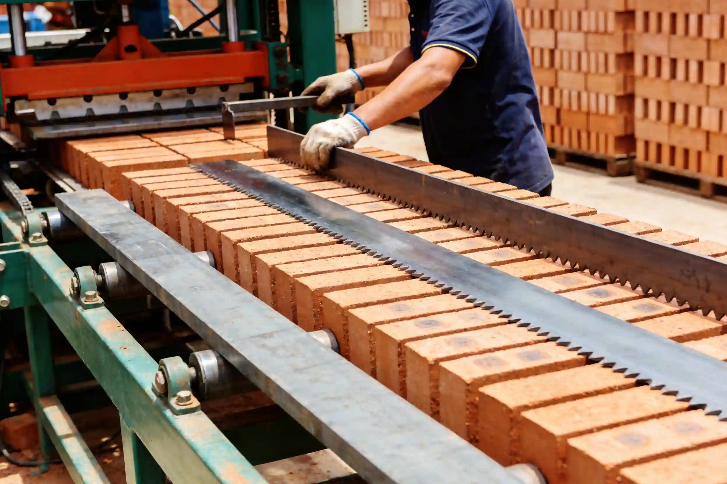 Knife Guide With Rails What guide rail materials actually determine your knife cutting machine ...